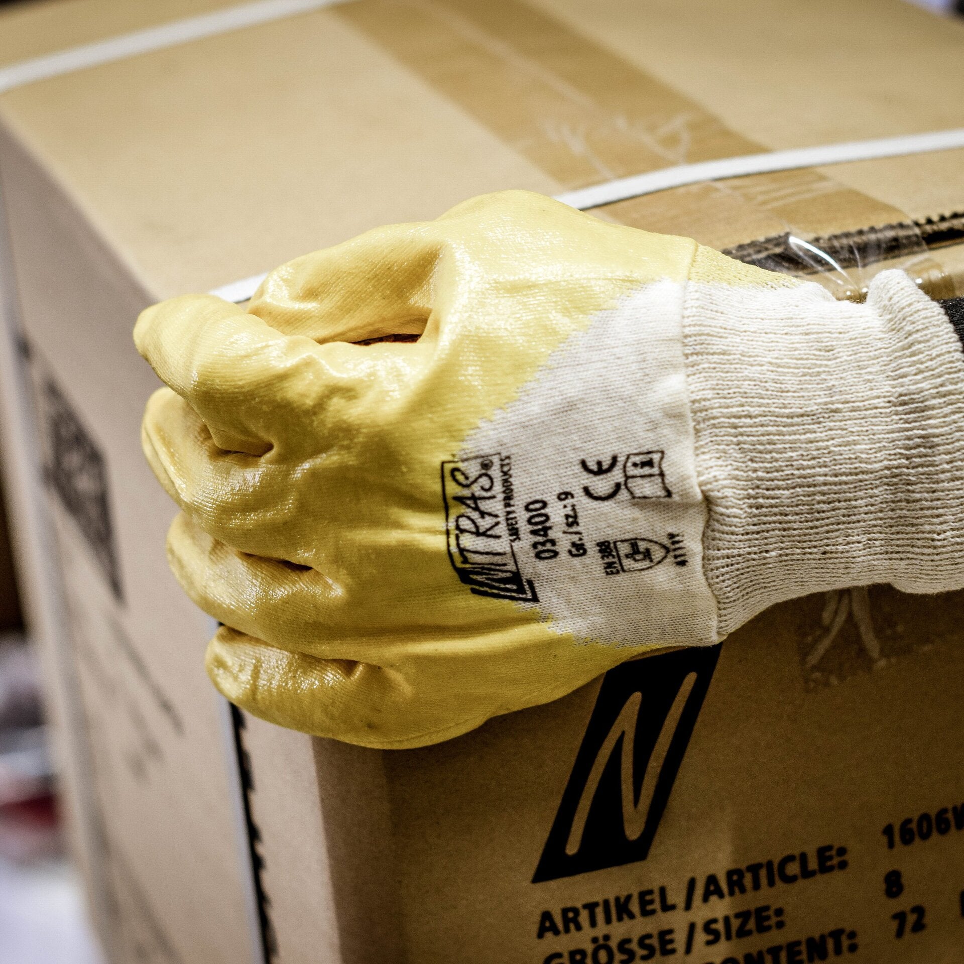 Nitras 03400 Nitrilhandschuhe mit Strickbund gelb teilbeschichtet 12 Paar Gr 8-11 horzefix